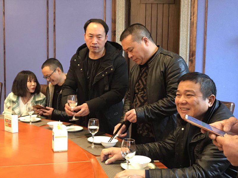 姚商会南昌联络处正式挂牌成立--姚氏宗亲网(姚网)